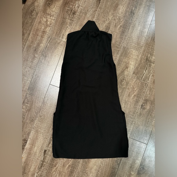 Aritzia Sabine Dress - Peonies flowers - Picture 7 of 15